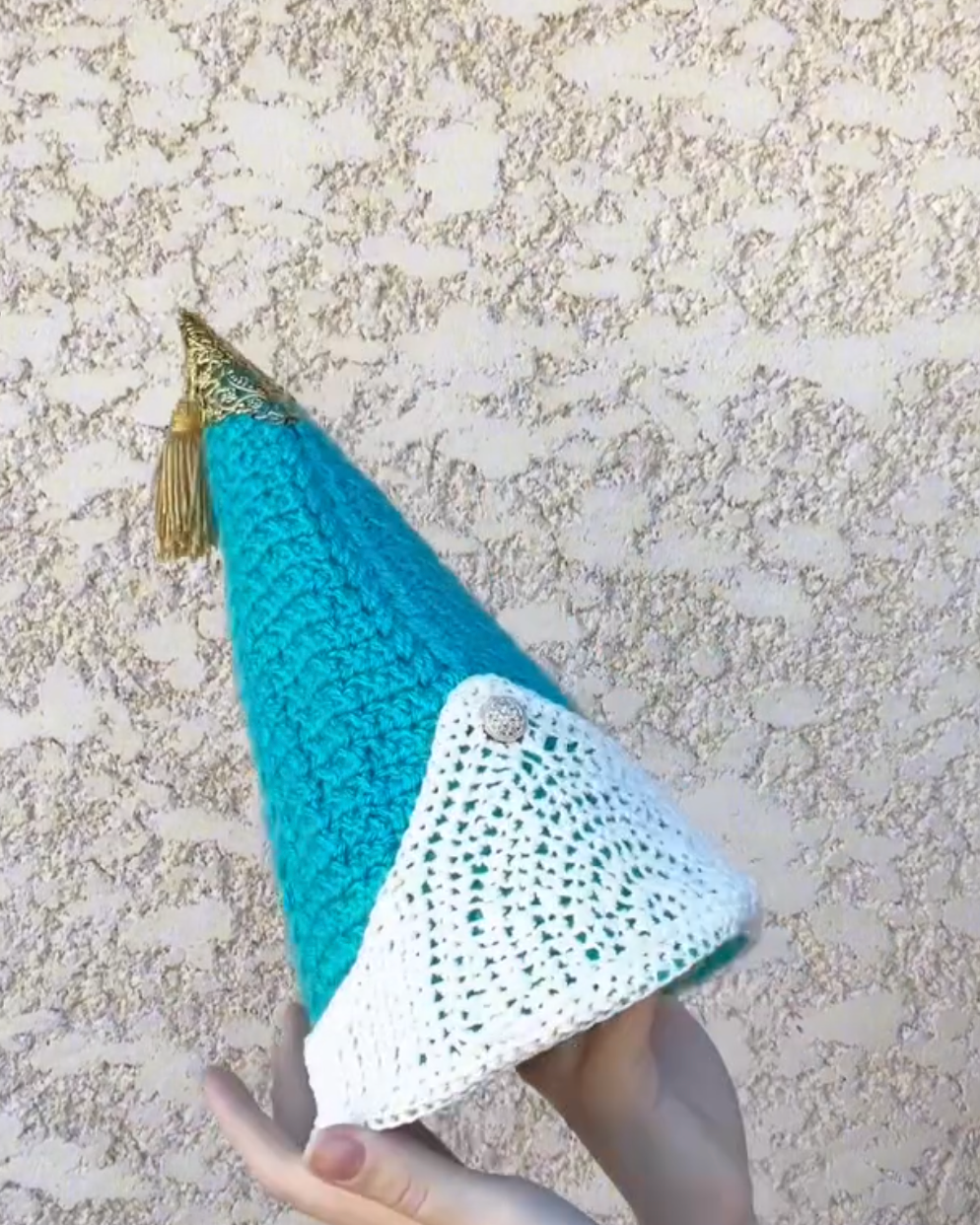 Pointy Hat |  DRAFT crochet pattern | advanced beginner level